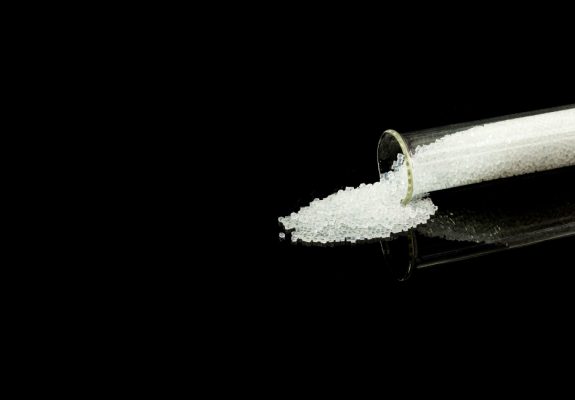 Cryogenic Deflashing Pellets