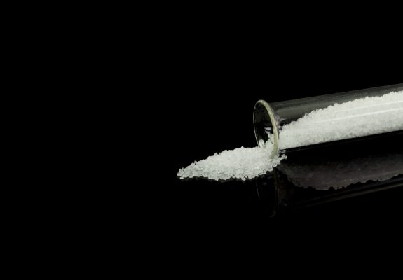 Type VTYPE V Non-Abrasive Pellets for Removal Of Coatings